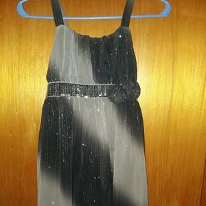 Holiday Editions Size 14/16 Girls SleeveLess Dress